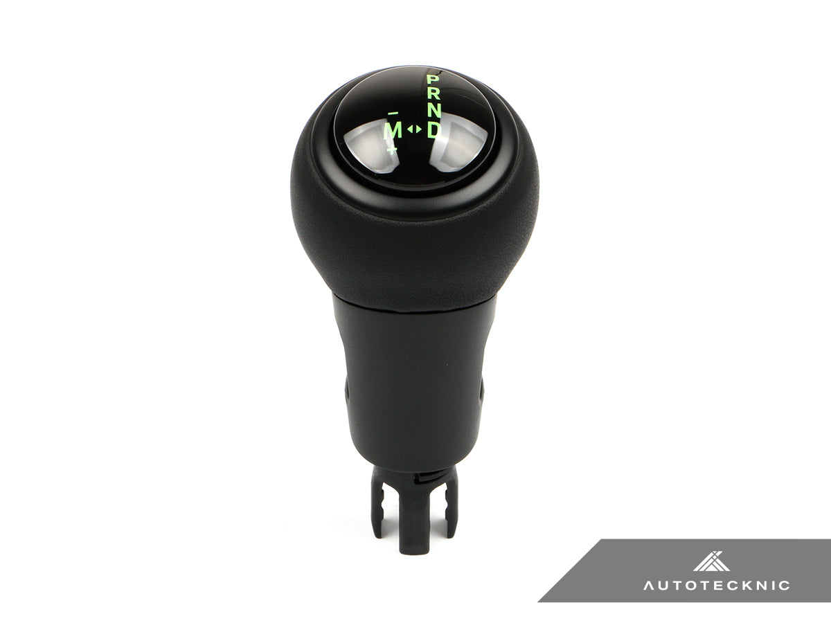 AutoTecknic GT4-Inspired Shift Knob - Porsche Macan 95B 2015-2024
