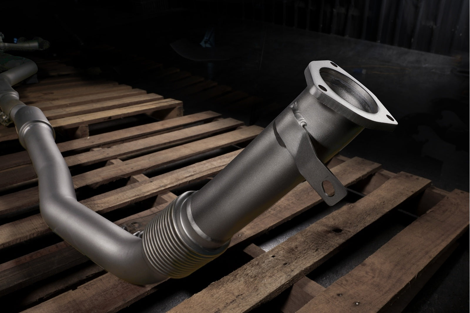 Fi Exhaust Front Pipe + Mid Y-Pipe + Valvetronic Titanium Muffler + Quad Titanium Tips with Carbon Fiber + Fi PRO App Remote OBDII - Porsche 9YA.1/ 9YA.2 Cayenne 3.0T 2018-Up Titanium Signature Series
