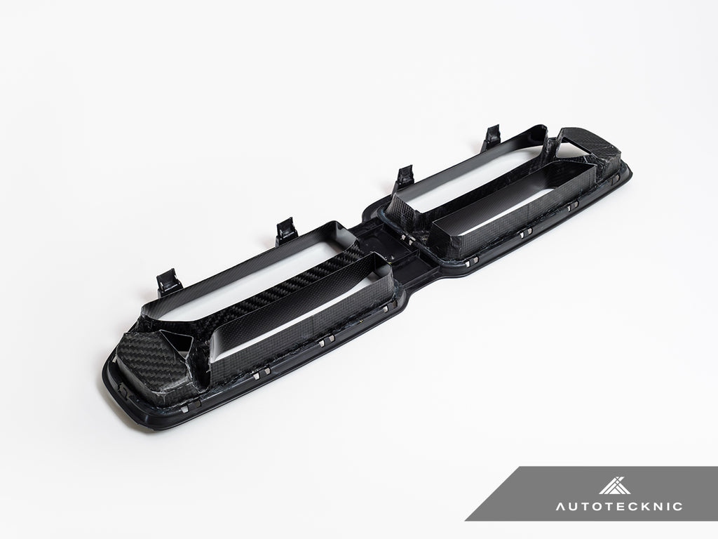 AutoTecknic Dry Carbon Corsa Front Grille - G87 M2