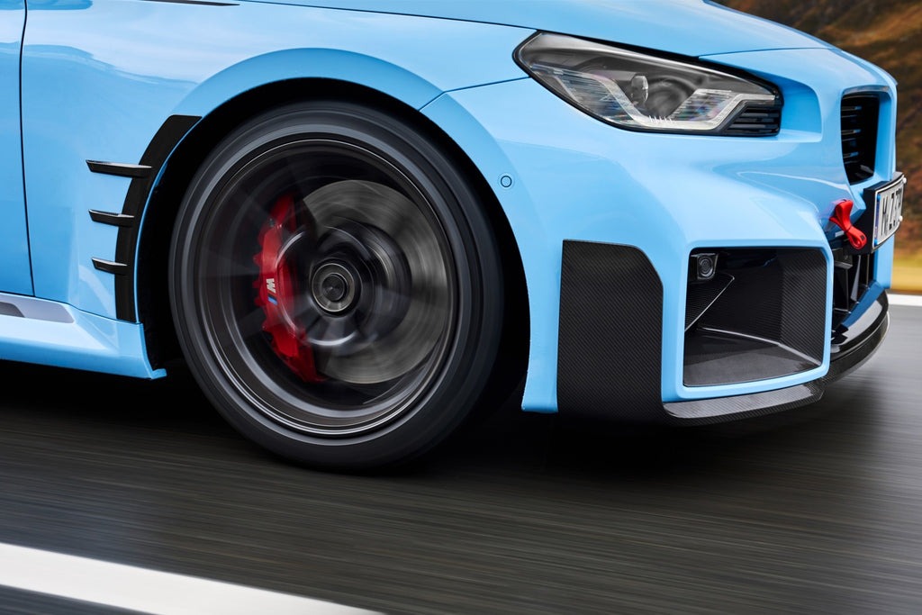 Genuine BMW M Performance Center Lock Hub Retrofit and 963M Wheel