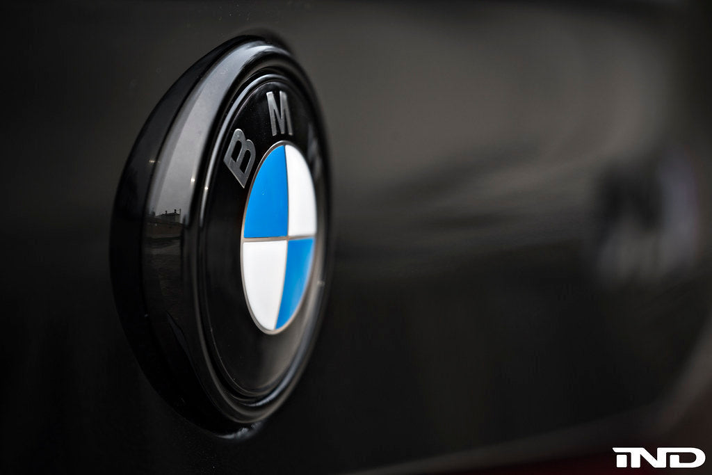 IND Painted BMW Roundel - E71 X6M