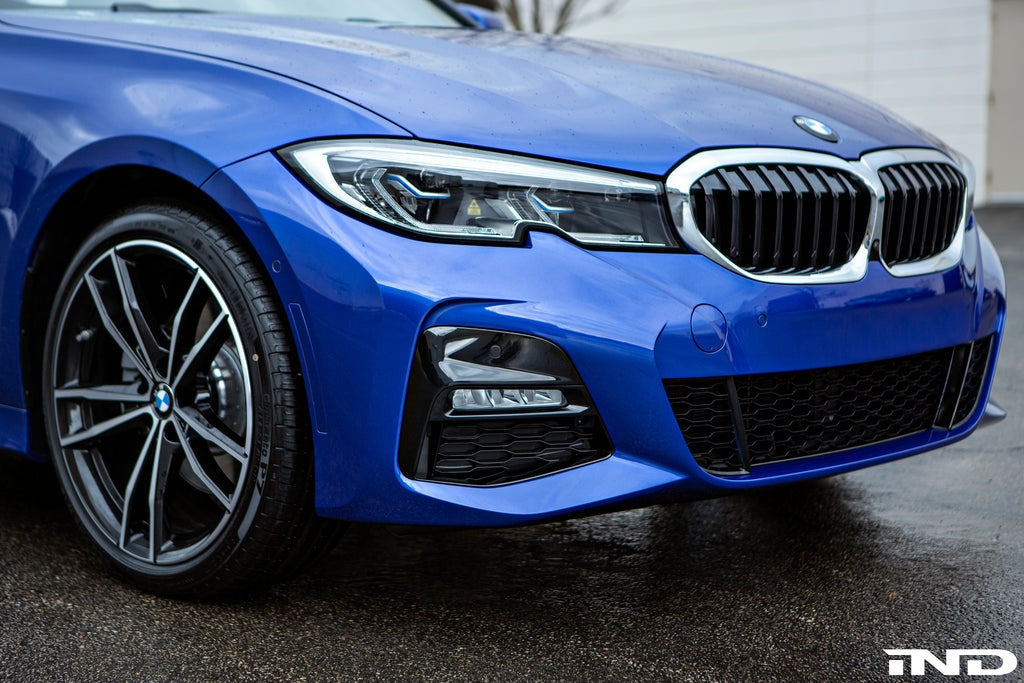 BMW 3er G20: M Performance Tuning an 330i in Portimao Blau