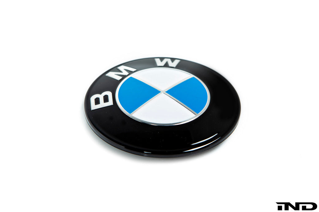 IND Painted BMW Roundel - E82 1M