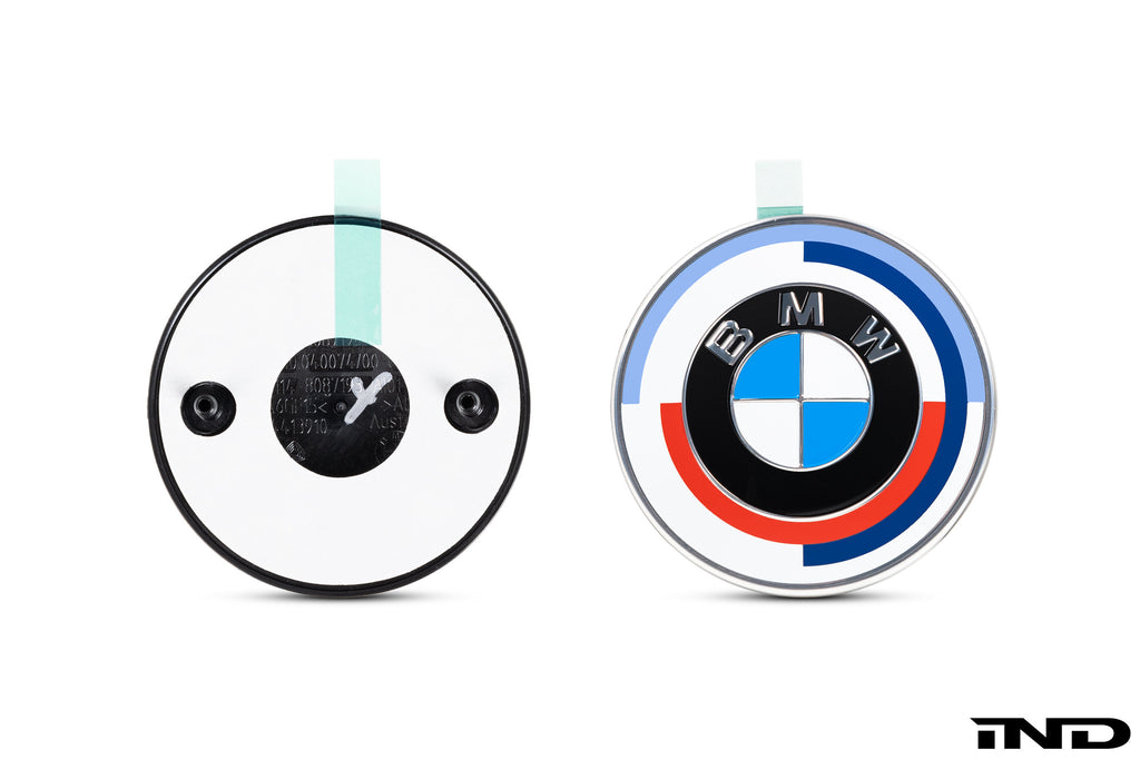BMW Emblem Genuine BMW Trunk Lid Roundel Emblem For E92 3 Series Coupe (328i, 335i) - With Grommets E92 Badge Replacement BMW Emblem Genuine BMW Trunk Lid Roundel Emblem For E92 3 Series Coupe (328i, 335i) - With Grommets E92 Badge Replacement