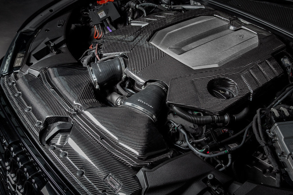 Eventuri Carbon Engine Cover - Audi C8 RS6 / RS7