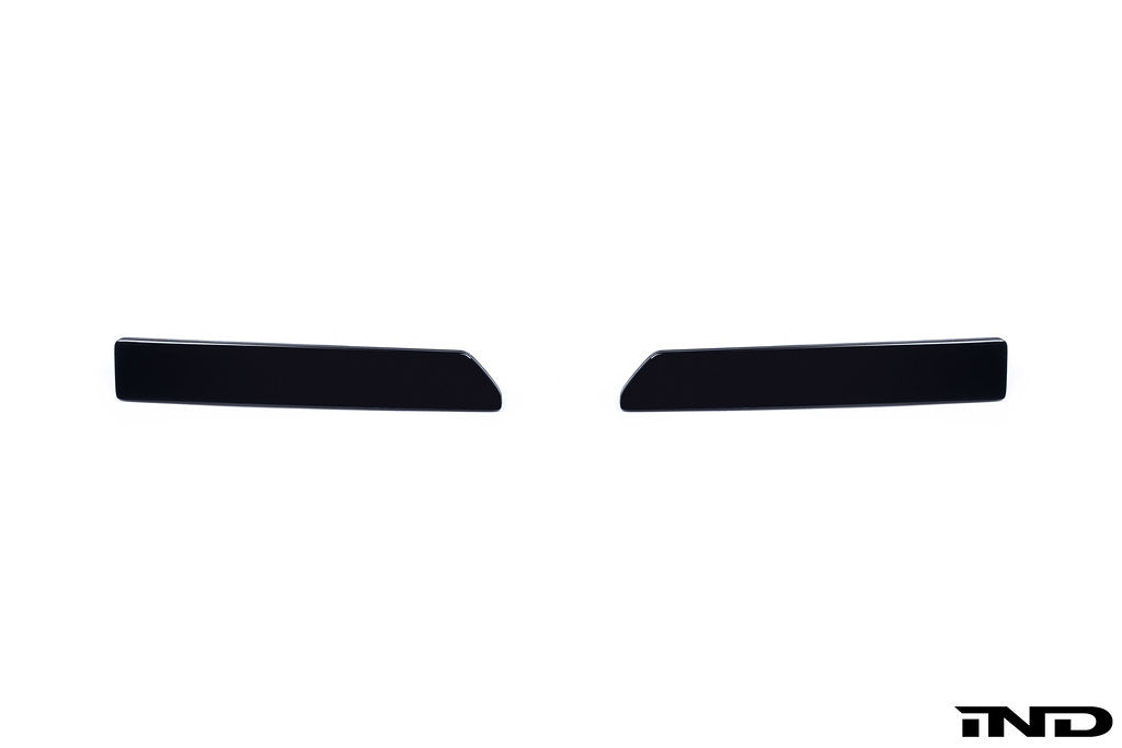 IND Painted Gloss Black Rear Reflector Set - G87 M2