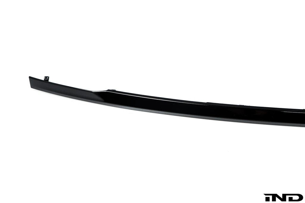 IND Painted Gloss Black Trunk Trim - G07 X7